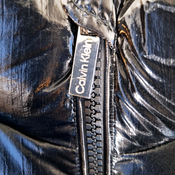 Calvin Klein brand "The Puffy Calvin" Coquette girl puffer vest. - Picture 7 of 8